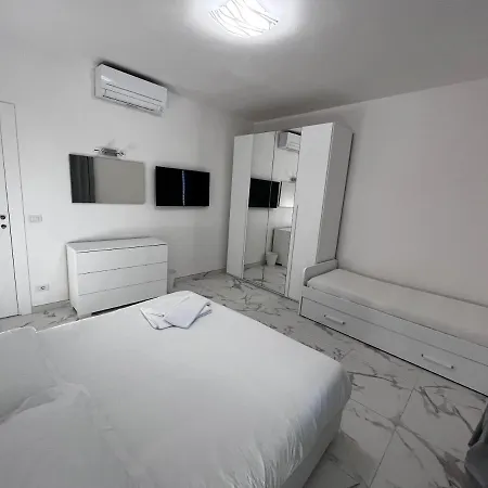 דירה A Casa Di Luca